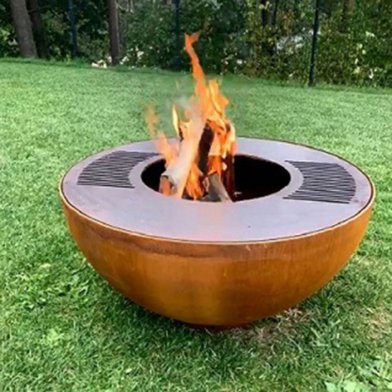 Weather-resistant steel barbecue grill